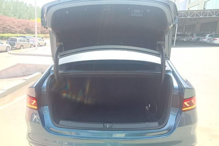 Used BYD Qin PLUS 2024 HONOR Edition DM-i 55KM Leading Model Trunk