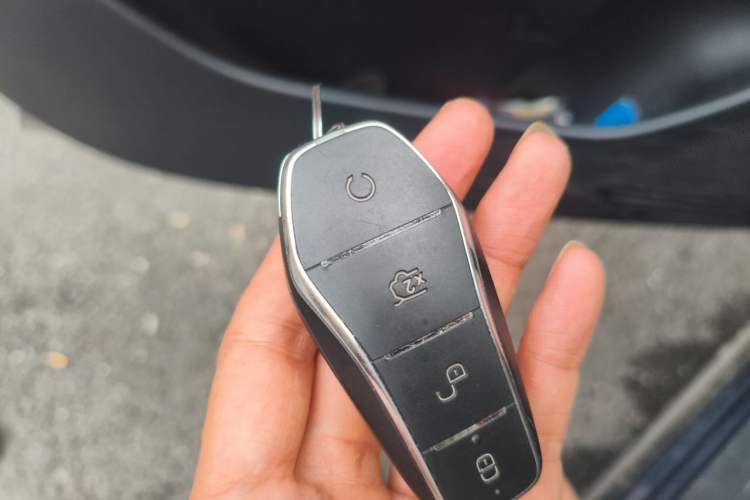 Used BYD Qin PLUS 2024 Honor Edition EV 510KM Leading Model Vehicle Key