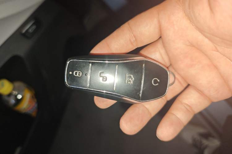 Used BYD Qin PLUS 2024 HONOR Edition DM-i 55KM Leading Model Vehicle Key