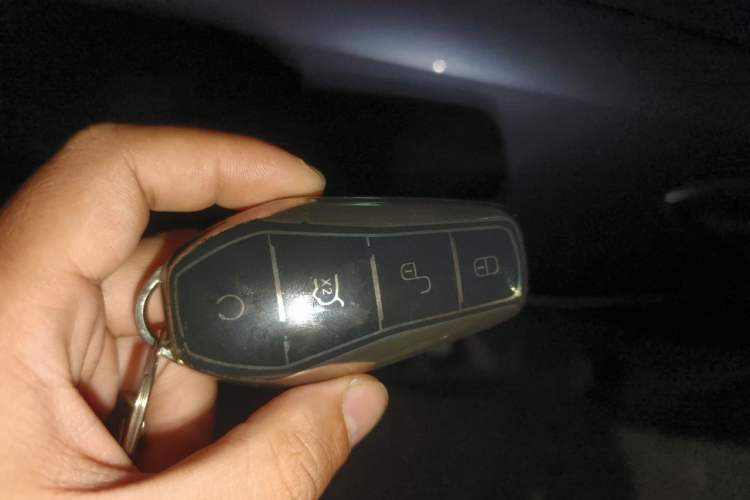 Used BYD Qin PLUS 2024 HONOR Edition DM-i 55KM Leading Model Vehicle Key