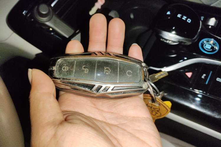 Used BYD Qin PLUS 2024 HONOR Edition DM-i 55KM Leading Model Vehicle Key