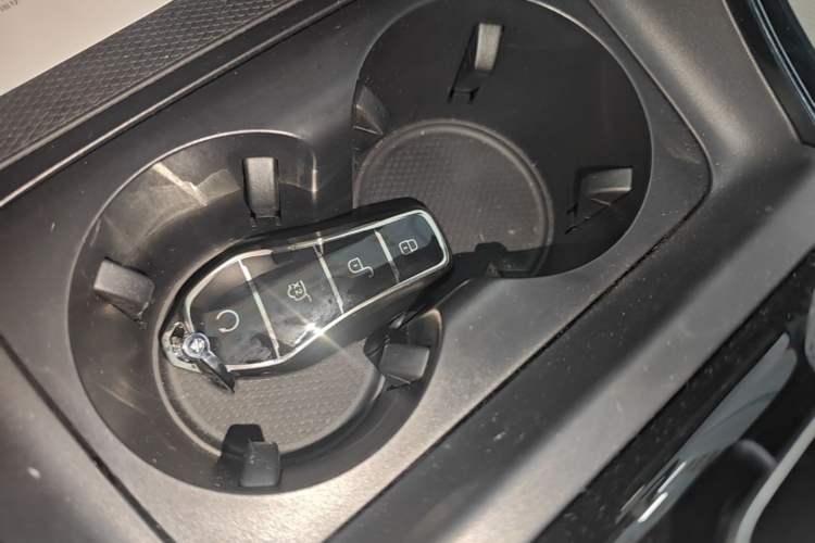 Used BYD Qin PLUS 2024 HONOR Edition DM-i 55KM Leading Model Vehicle Key