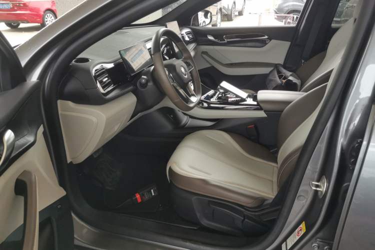 Used BYD Qin PLUS 2024 HONOR Edition DM-i 55KM Leading Model Left Front Seat