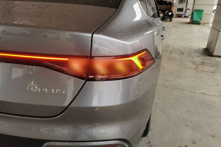 Used BYD Qin PLUS 2024 HONOR Edition DM-i 55KM Leading Model Right Rear Taillight