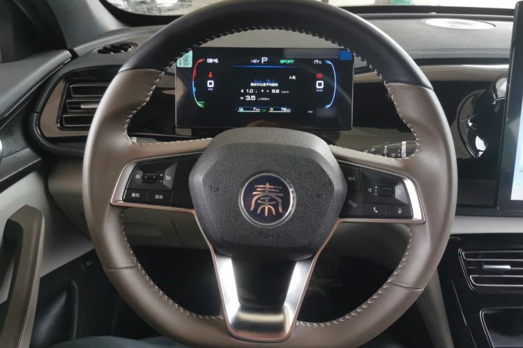 Used BYD Qin PLUS 2024 HONOR Edition DM-i 55KM Leading Model Steering Wheel