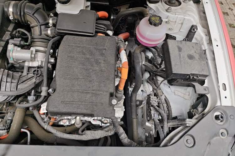 Used BYD Qin PLUS 2024 HONOR Edition DM-i 55KM Leading Model Engine Bay Left