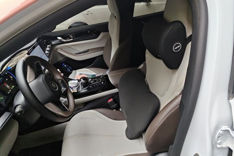 Used BYD Qin PLUS 2024 HONOR Edition DM-i 55KM Leading Model Left Front Seat