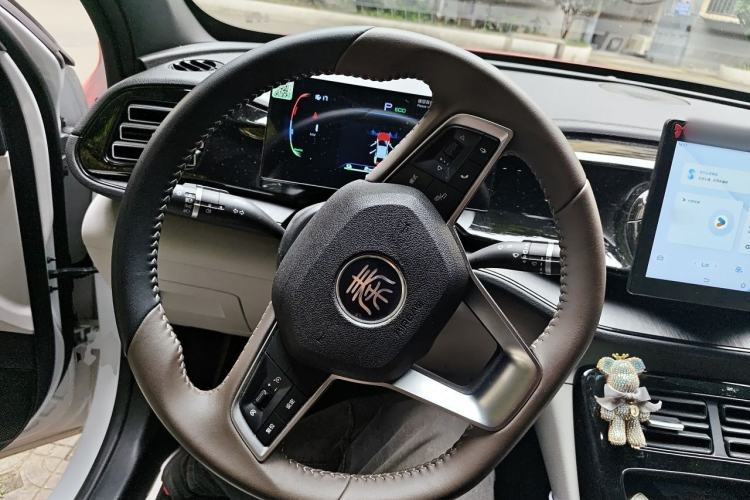Used BYD Qin PLUS 2024 HONOR Edition DM-i 55KM Leading Model Steering Wheel