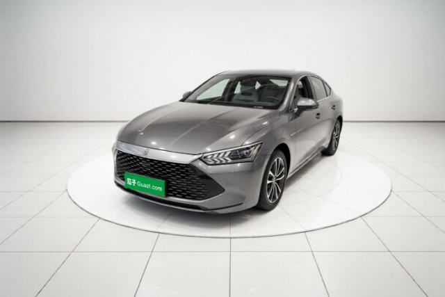 BYD Qin PLUS 2024 HONOR Edition DM-i 55KM Leading Model с пробегом