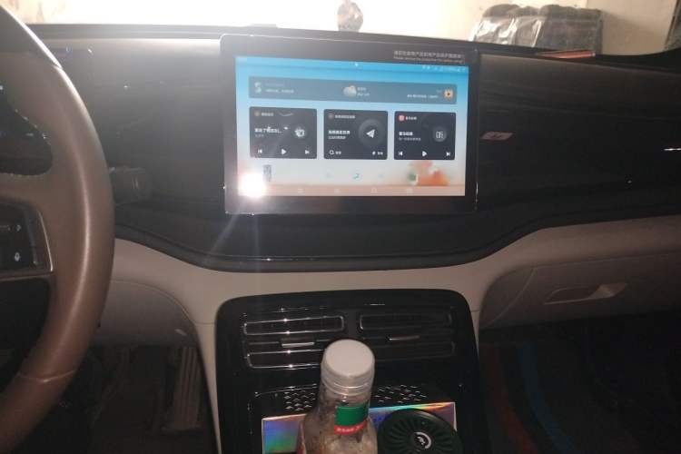 Used BYD Qin PLUS 2024 HONOR Edition DM-i 55KM Leading Model Audio And AC Panel