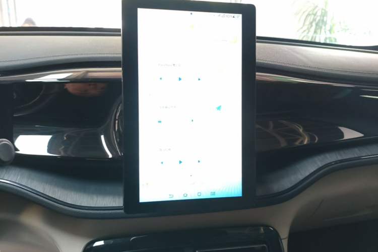 Used BYD Qin PLUS 2024 HONOR Edition DM-i 55KM Leading Model Audio And AC Panel