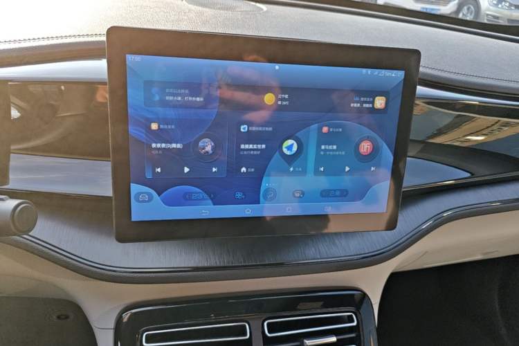 Used BYD Qin PLUS 2024 HONOR Edition DM-i 55KM Leading Model Audio And AC Panel