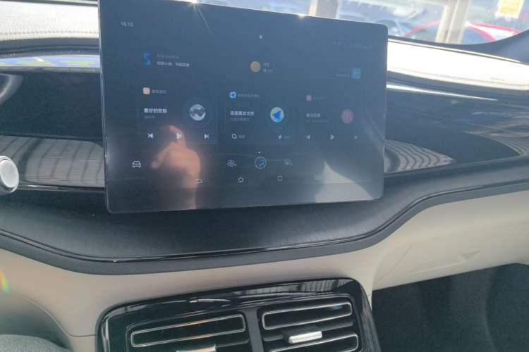 Used BYD Qin PLUS 2024 HONOR Edition DM-i 55KM Leading Model Audio And AC Panel