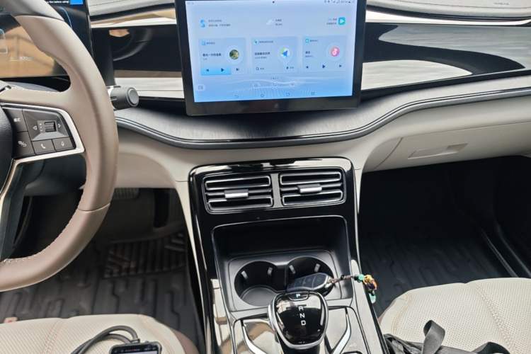 Used BYD Qin PLUS 2024 HONOR Edition DM-i 55KM Leading Model Audio And AC Panel