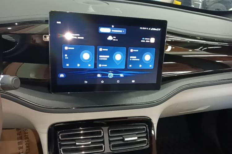 Used BYD Qin PLUS 2024 HONOR Edition DM-i 55KM Leading Model Audio And AC Panel