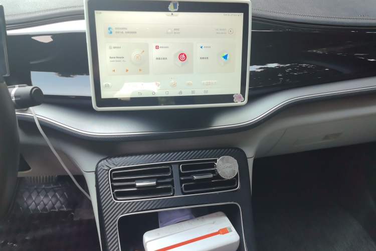 Used BYD Qin PLUS 2024 Honor Edition EV 510KM Leading Model Audio And AC Panel