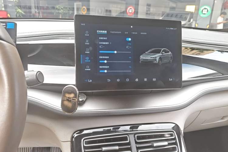 Used BYD Qin PLUS 2024 Honor Edition EV 510KM Leading Model Audio And AC Panel