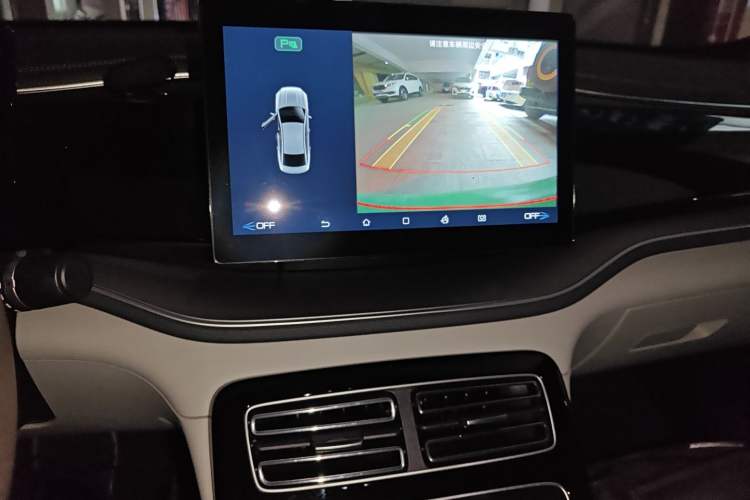 Used BYD Qin PLUS 2024 Honor Edition EV 420KM Leading Model Audio And AC Panel