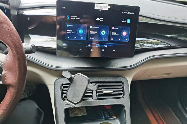Used BYD Qin PLUS 2024 HONOR Edition DM-i 55KM Leading Model Audio And AC Panel