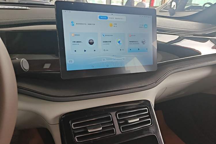 Used BYD Qin PLUS 2024 HONOR Edition DM-i 55KM Leading Model Audio And AC Panel