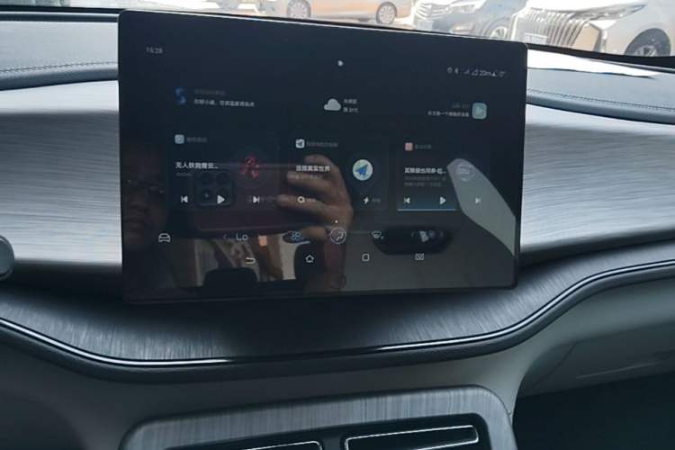 Used BYD Qin PLUS 2024 HONOR Edition DM-i 55KM Leading Model Audio And AC Panel