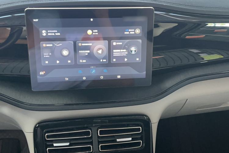 Used BYD Qin PLUS 2024 HONOR Edition DM-i 55KM Leading Model Audio And AC Panel