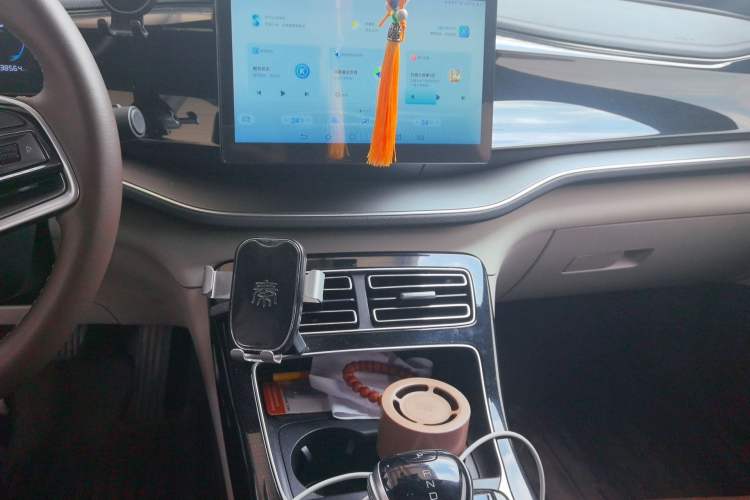 Used BYD Qin PLUS 2024 Honor Edition EV 510KM Beyond Model Audio And AC Panel