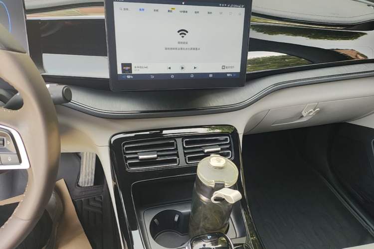Used BYD Qin PLUS 2024 HONOR Edition DM-i 55KM Leading Model Audio And AC Panel