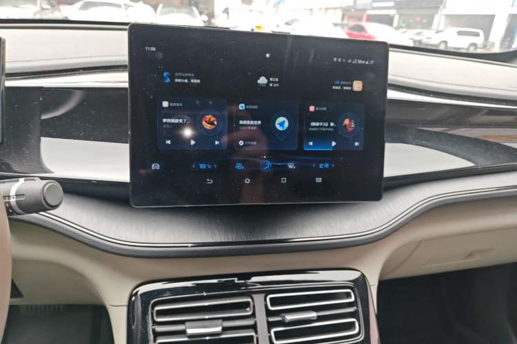 Used BYD Qin PLUS 2024 HONOR Edition DM-i 55KM Leading Model Audio And AC Panel