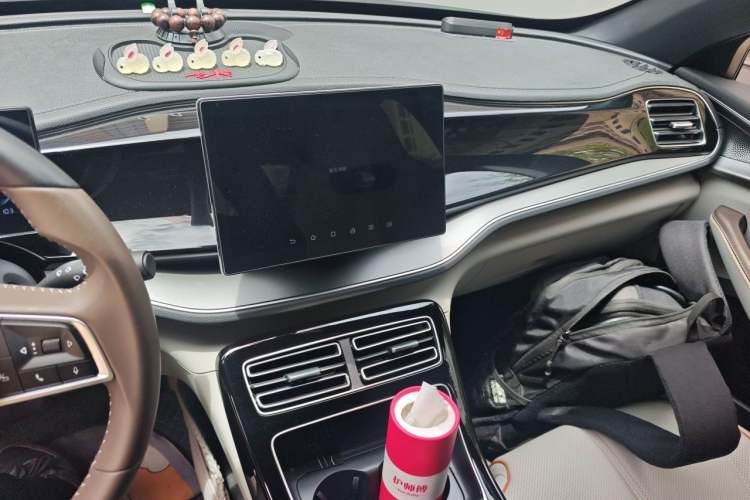 Used BYD Qin PLUS 2024 HONOR Edition DM-i 120KM Leading Model Audio And AC Panel