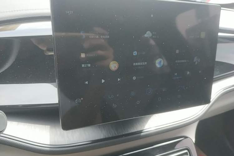 Used BYD Qin PLUS 2024 HONOR Edition DM-i 55KM Leading Model Audio And AC Panel