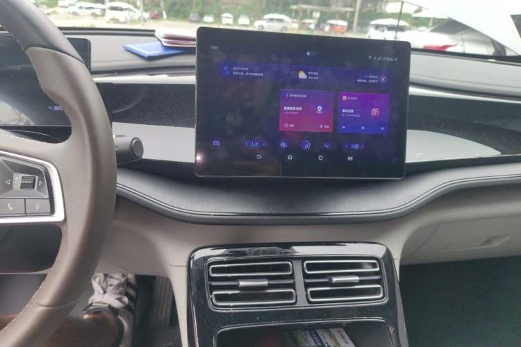 Used BYD Qin PLUS 2024 HONOR Edition DM-i 55KM Leading Model Audio And AC Panel