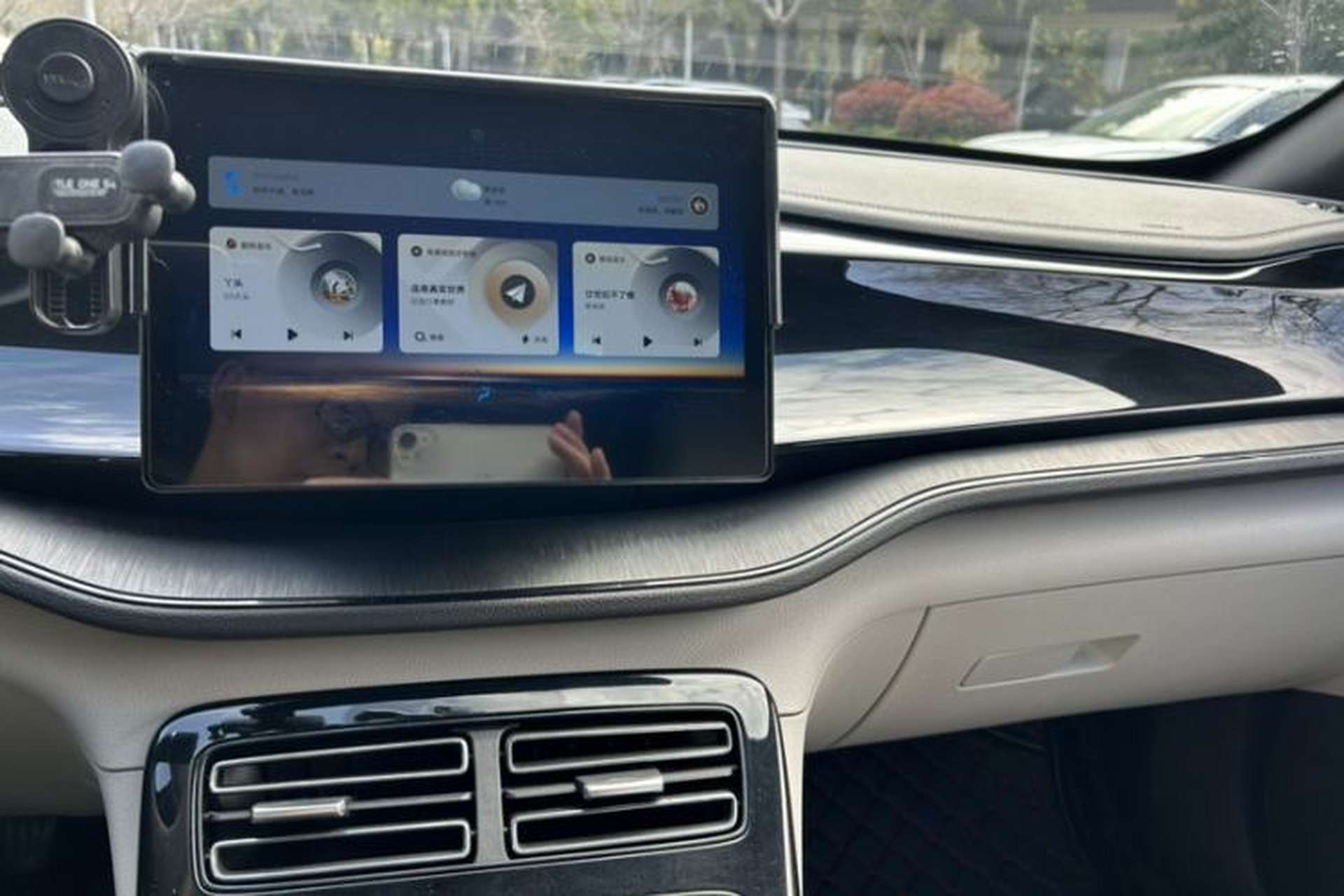 Used BYD Qin PLUS 2024 HONOR Edition DM-i 55KM Leading Model Audio And AC Panel