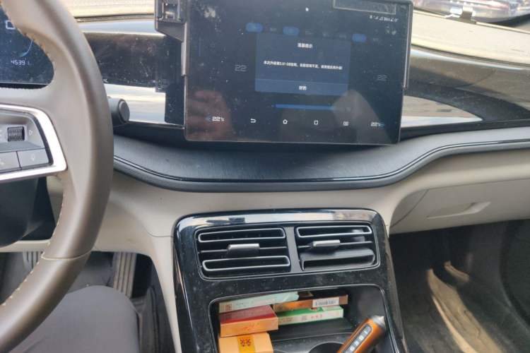 Used BYD Qin PLUS 2024 HONOR Edition DM-i 55KM Leading Model Audio And AC Panel