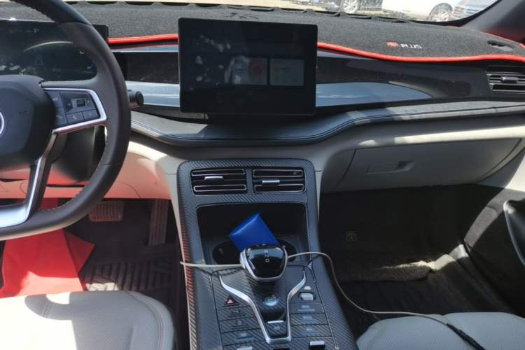 Used BYD Qin PLUS 2024 HONOR Edition DM-i 55KM Leading Model Audio And AC Panel