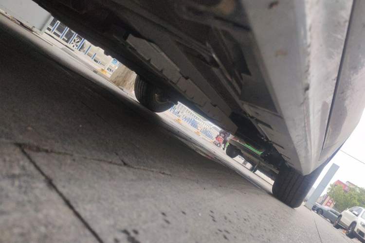 Used BYD Qin PLUS 2024 HONOR Edition DM-i 55KM Leading Model Chassis Front Left