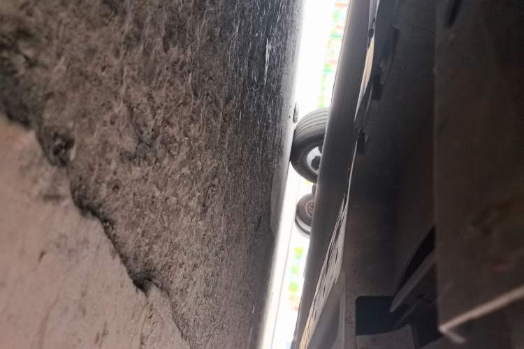 Used BYD Qin PLUS 2024 Honor Edition EV 510KM Beyond Model Chassis Front Left