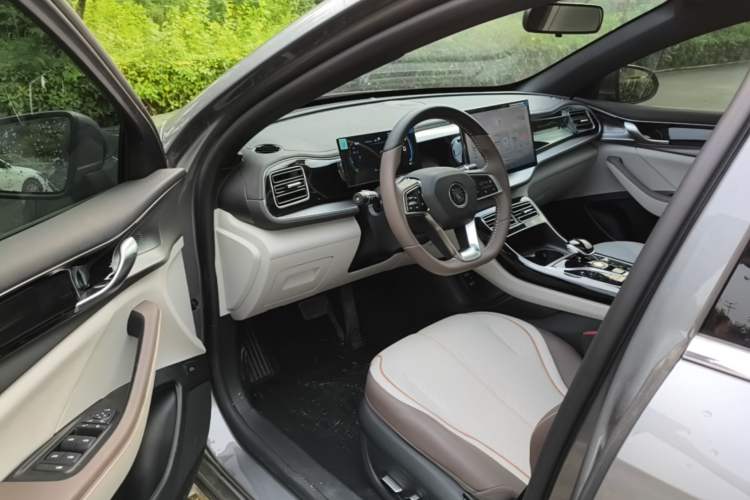 Used BYD Qin PLUS 2024 HONOR Edition DM-i 120KM Beyond Model Driver Seat