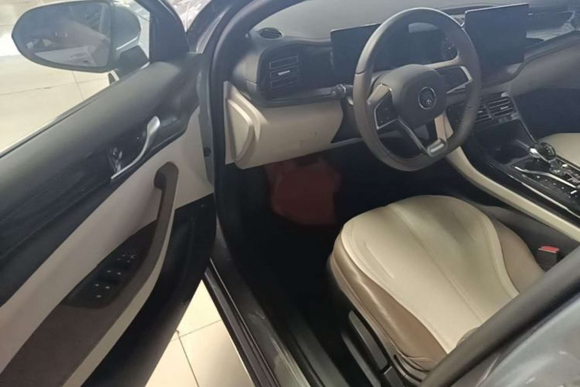 Used BYD Qin PLUS 2024 HONOR Edition DM-i 55KM Leading Model Driver Seat