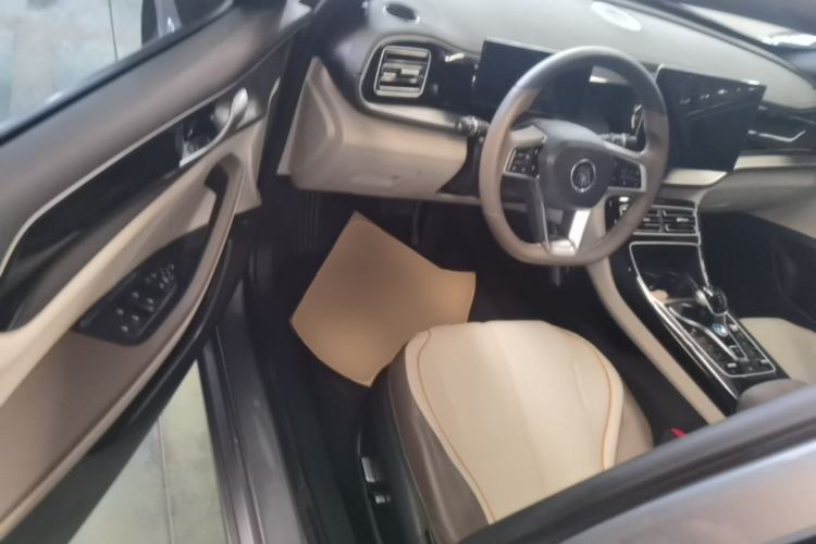 Used BYD Qin PLUS 2024 HONOR Edition DM-i 120KM Beyond Model Driver Seat