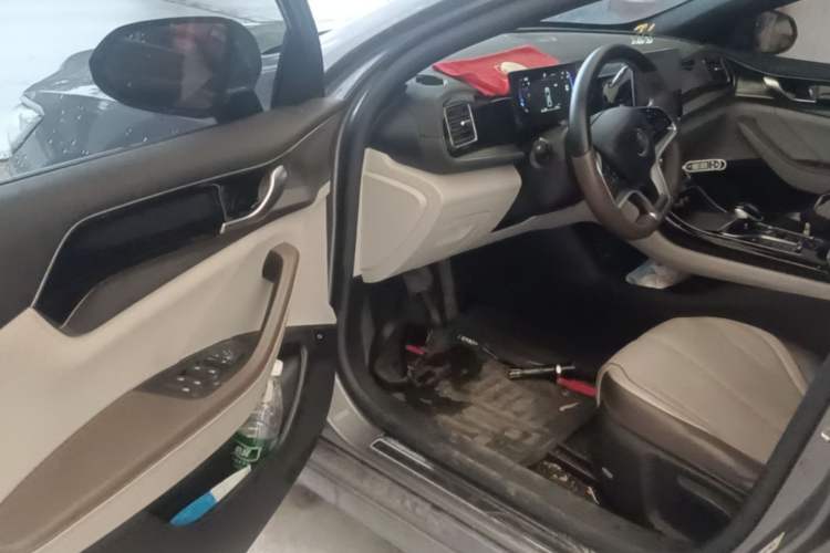 Used BYD Qin PLUS 2024 Honor Edition EV 510KM Leading Model Driver Seat