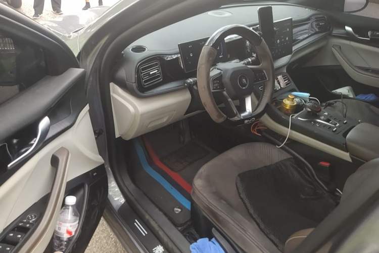 Used BYD Qin PLUS 2024 HONOR Edition DM-i 55KM Leading Model Driver Seat