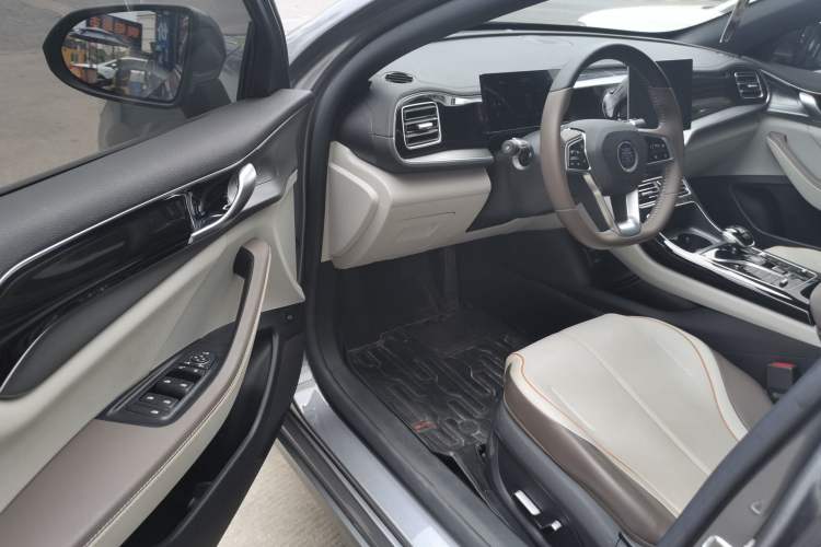 Used BYD Qin PLUS 2024 HONOR Edition DM-i 55KM Beyond Model Driver Seat