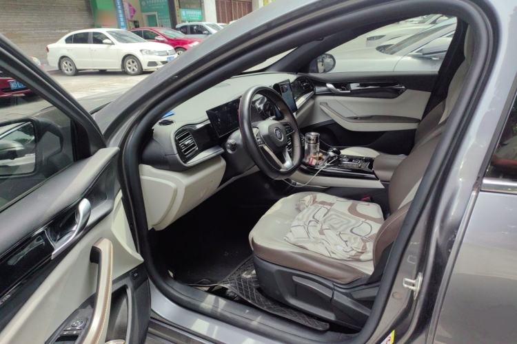 Used BYD Qin PLUS 2024 HONOR Edition DM-i 55KM Leading Model Driver Seat