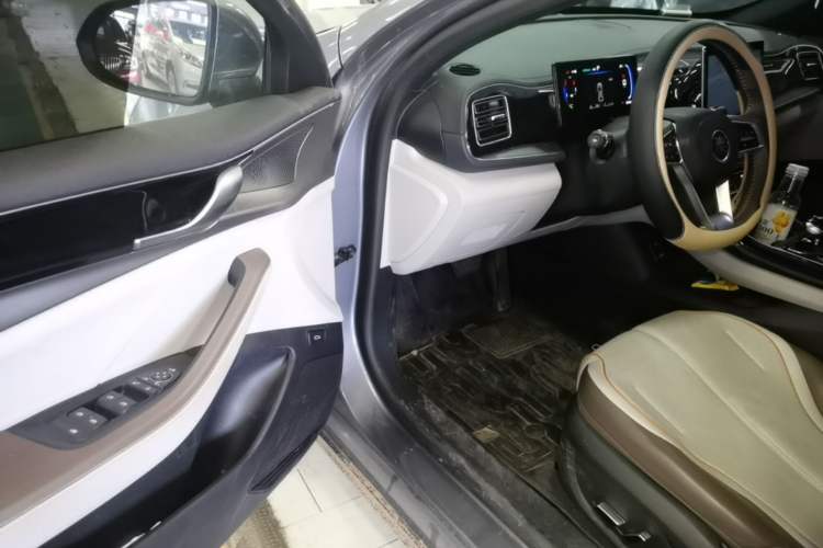 Used BYD Qin PLUS 2024 HONOR Edition DM-i 55KM Beyond Model Driver Seat