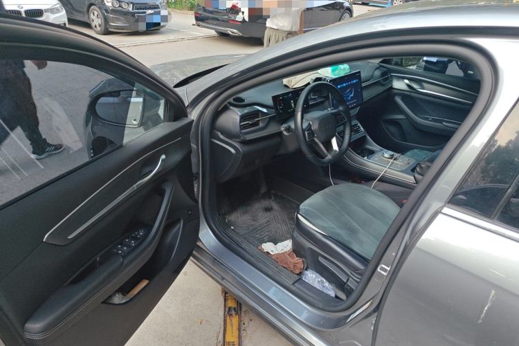 Used BYD Qin PLUS 2024 HONOR Edition DM-i 55KM Leading Model Driver Seat