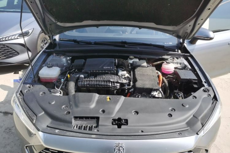 Used BYD Qin PLUS 2024 HONOR Edition DM-i 55KM Leading Model Engine Bay