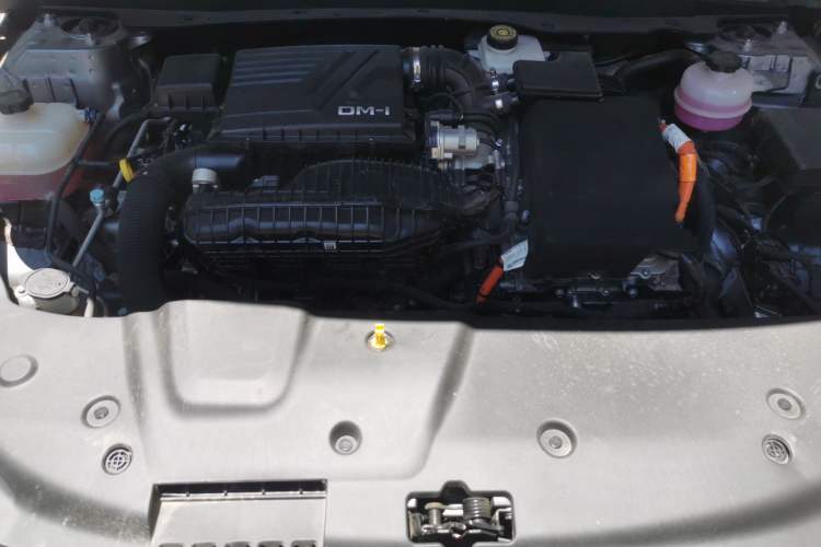 Used BYD Qin PLUS 2024 HONOR Edition DM-i 55KM Leading Model Engine Bay