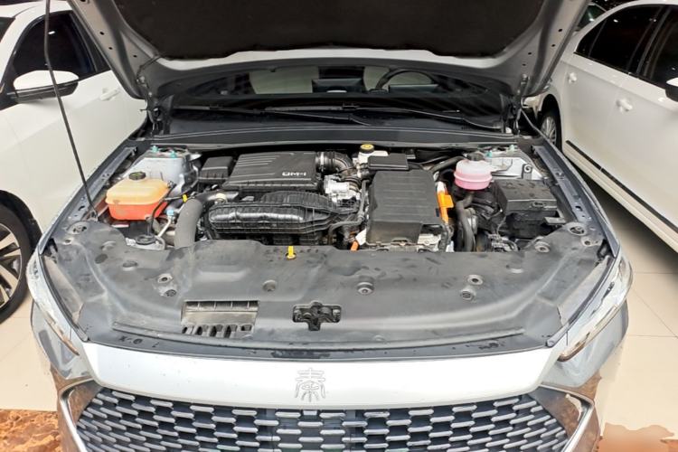 Used BYD Qin PLUS 2024 HONOR Edition DM-i 55KM Leading Model Engine Bay