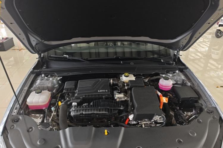 Used BYD Qin PLUS 2024 HONOR Edition DM-i 55KM Leading Model Engine Bay